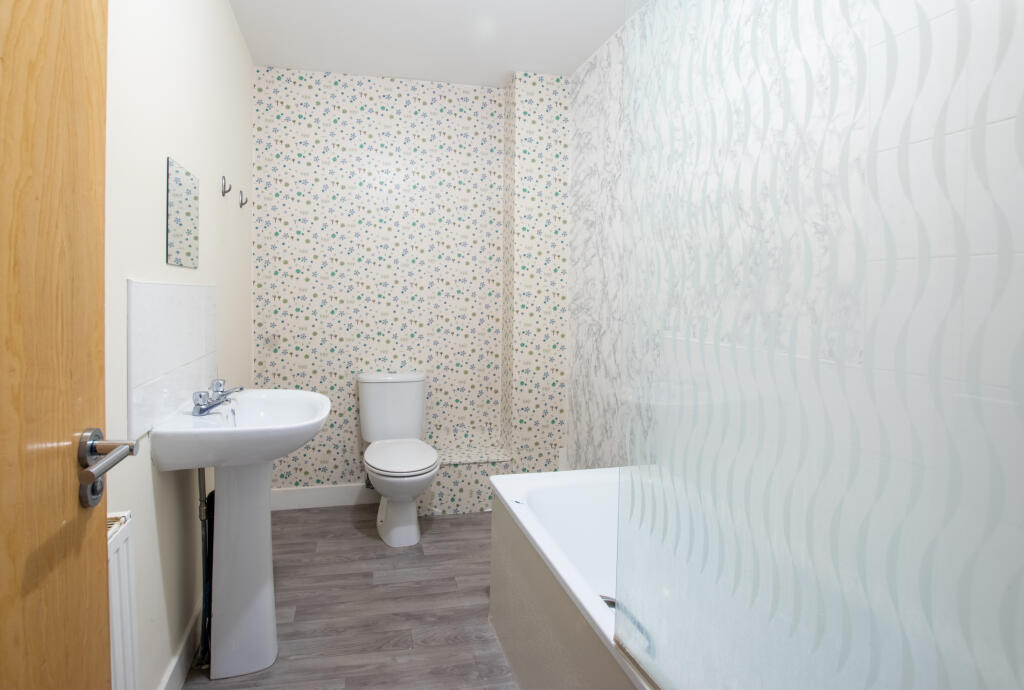 bathroom2
