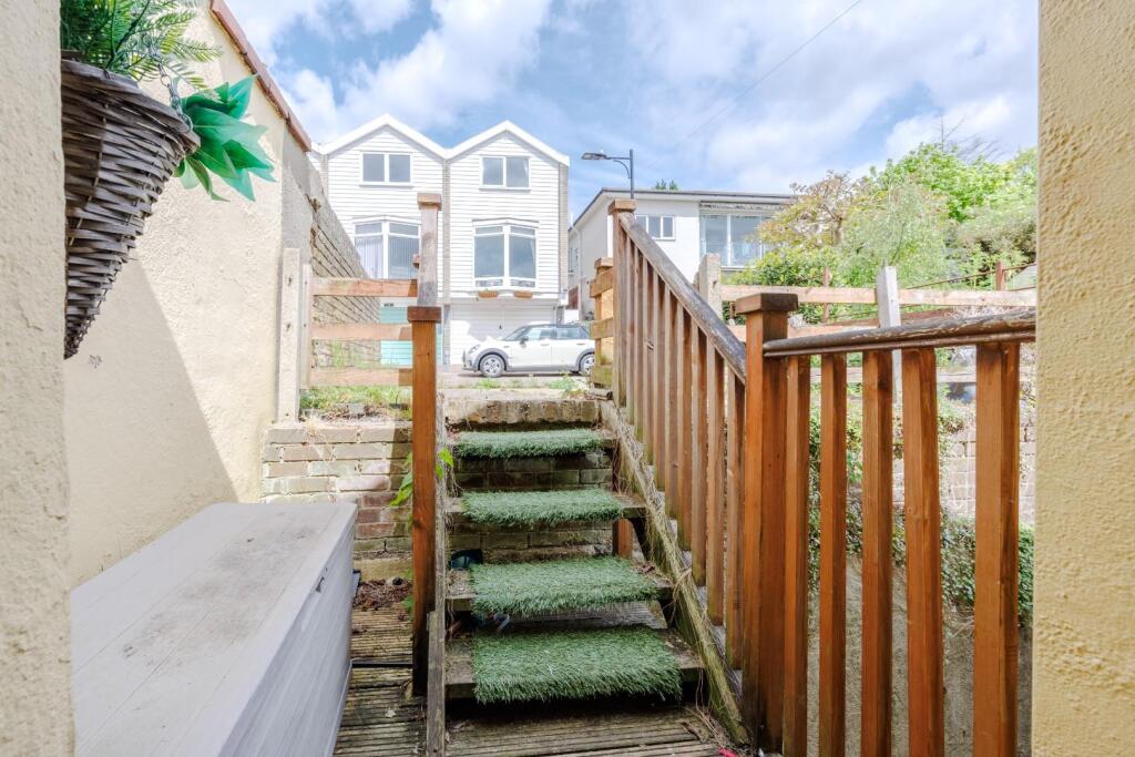 Balcony to Parking