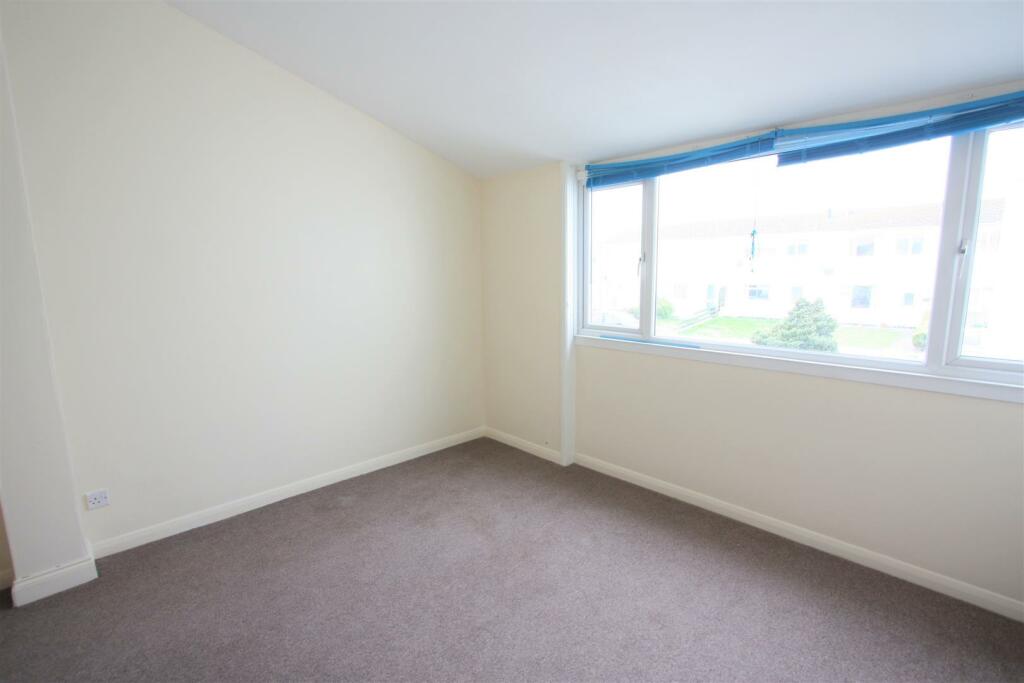 93 Pendragon Crescent Bedroom 2