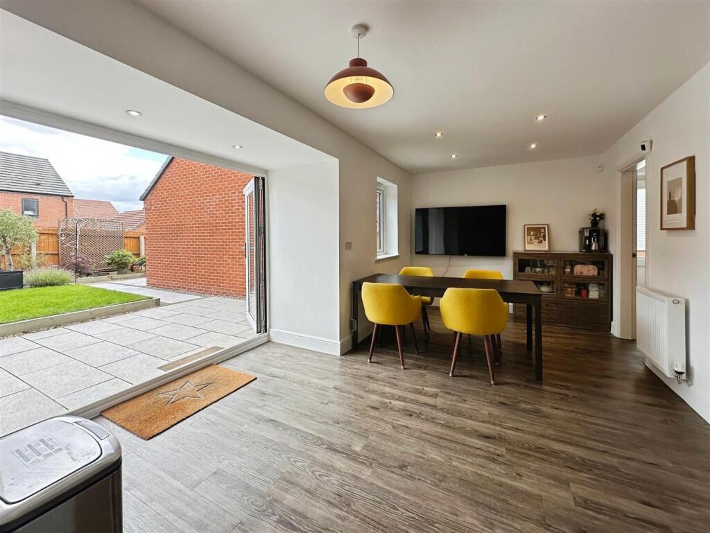 a43c5b3c--4845-9096-CBA2CD2F38E5-58724-0000145F39B