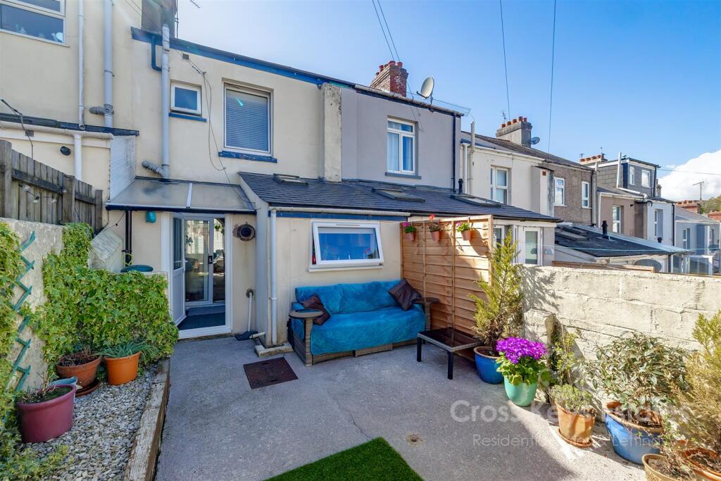 Rear Courtyard Garden