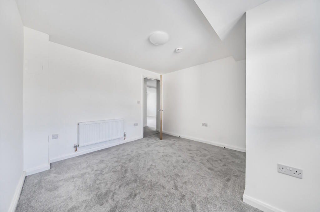 1315683-6-6864092...