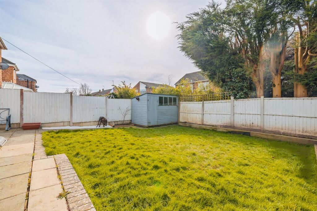 4 Bowness Ave-38.jpg