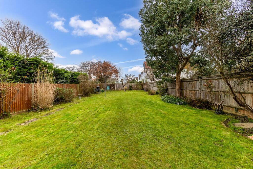 house-tudor-close-cheam-107.jpg