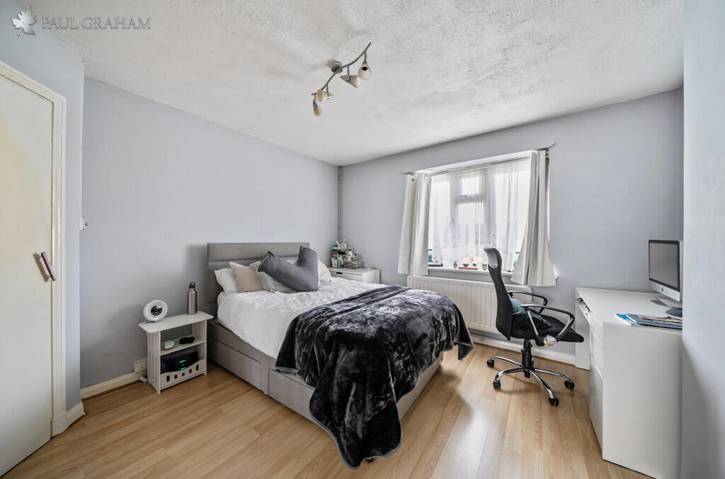 d271c94e-9f32-472...