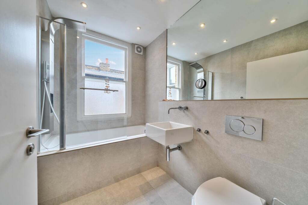 1331804-9-688905b...