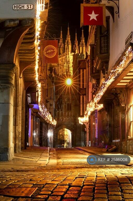 Mercery Lane At Night December 2023