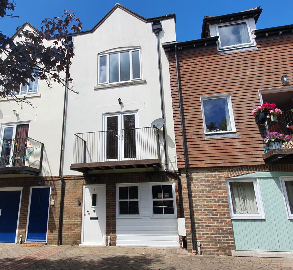 A 3 bedroom, 3 storey town house