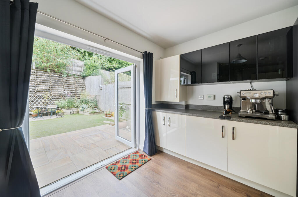 1340810-17-68a606...