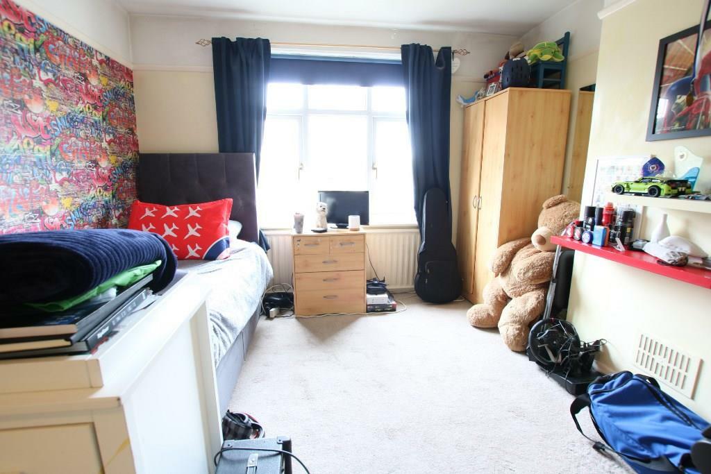 bed 2.JPG