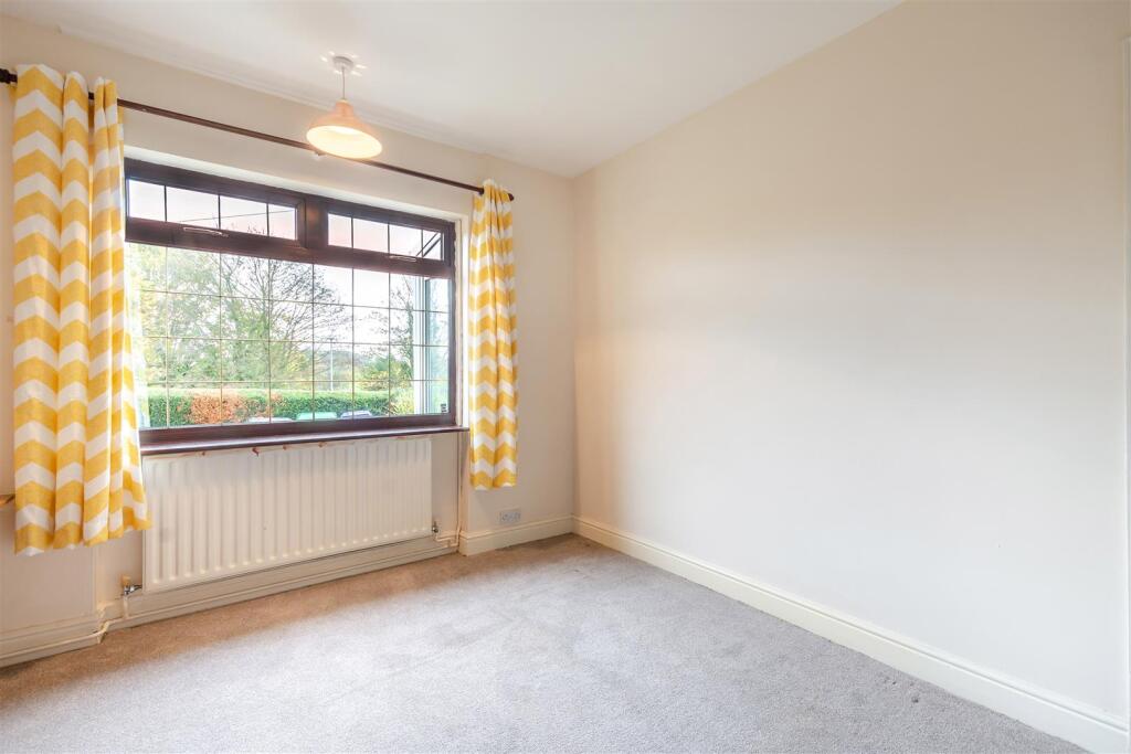 8668365-interior02.jpg