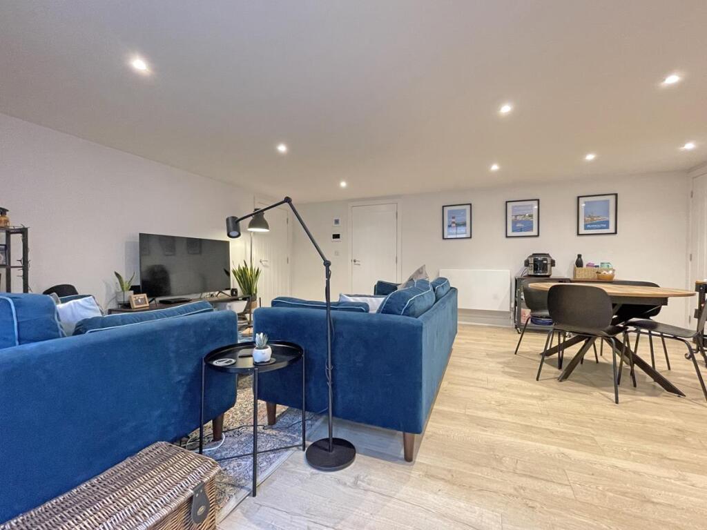 Dudding Court 10 - Living Area Two.jpg