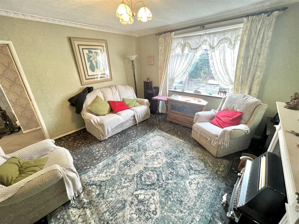 Lounge Aspect 2.jpg