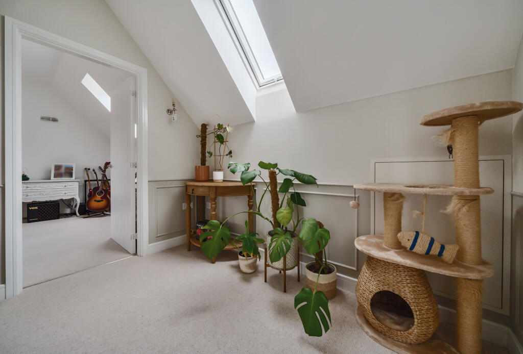 1306246-17-684335...