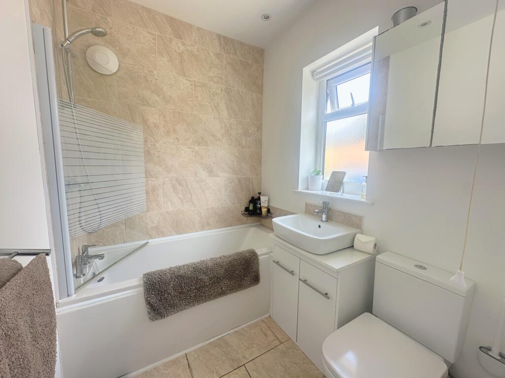 24658D4E-4218-42C4-BBFE-0AF0E8C5AF15