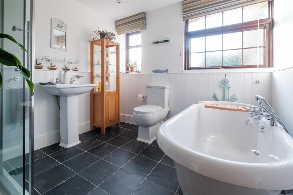 Parry_3 Leigh court Pillaton-18.jpg