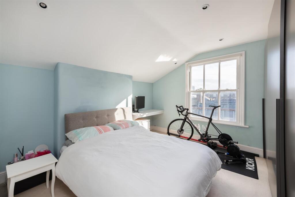 37a Voltaire Road Lo-10.jpg