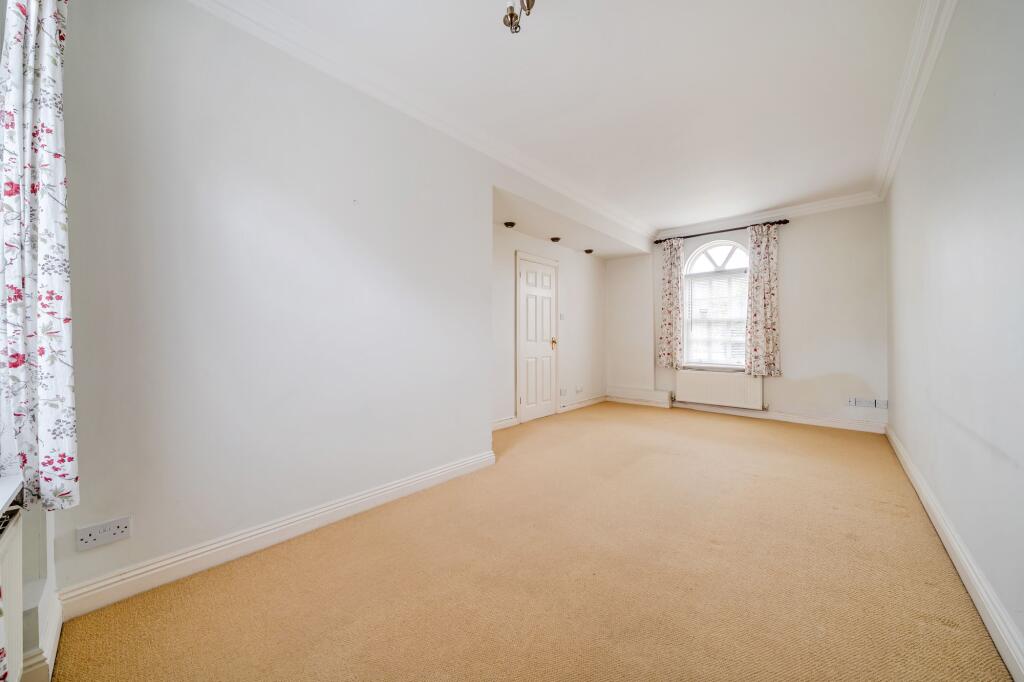 Lounge / Dining Room