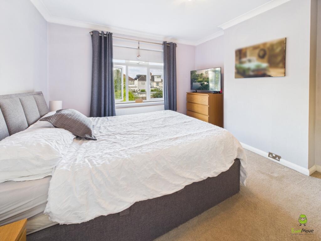 Presented by Clinton at EweMove Bexleyheath and Da