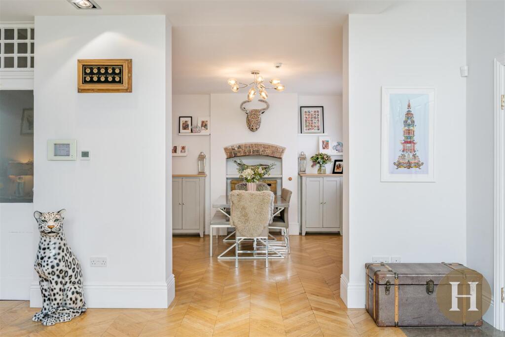 Hadleigh Estate Agents-95.jpg