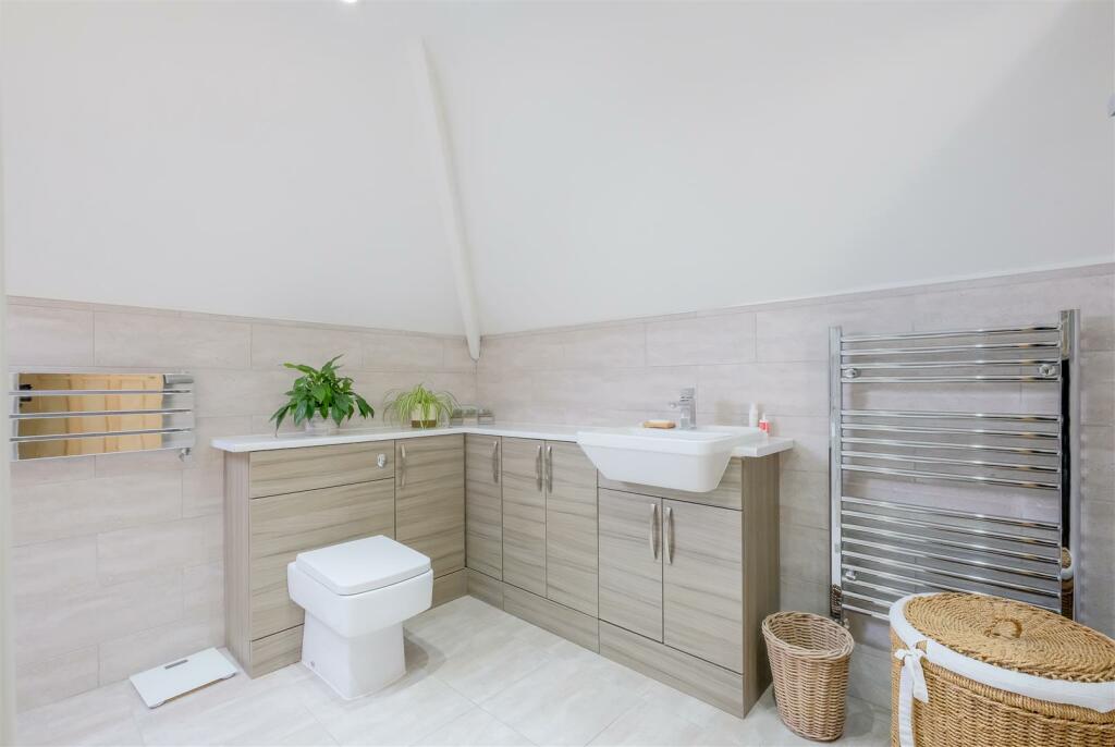 House Bathroom/Wet Room