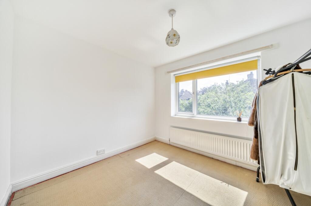 Bedroom 2 - 26 Whalley Close - EweMove Sale