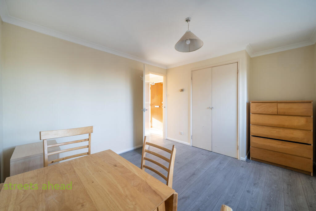 0da57163-62b8-449...