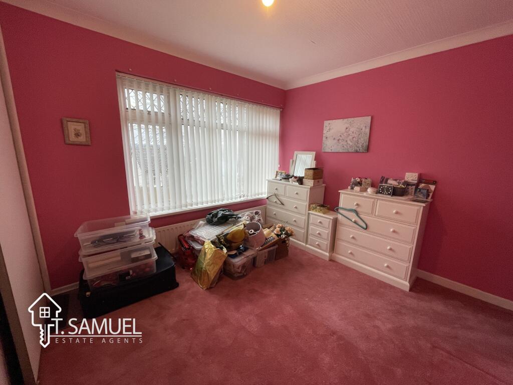 Bedroom 2d.JPG