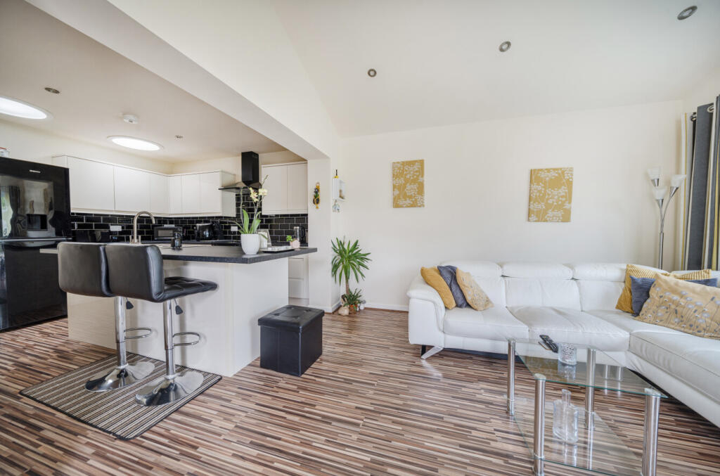 1313764-18-685ab0...