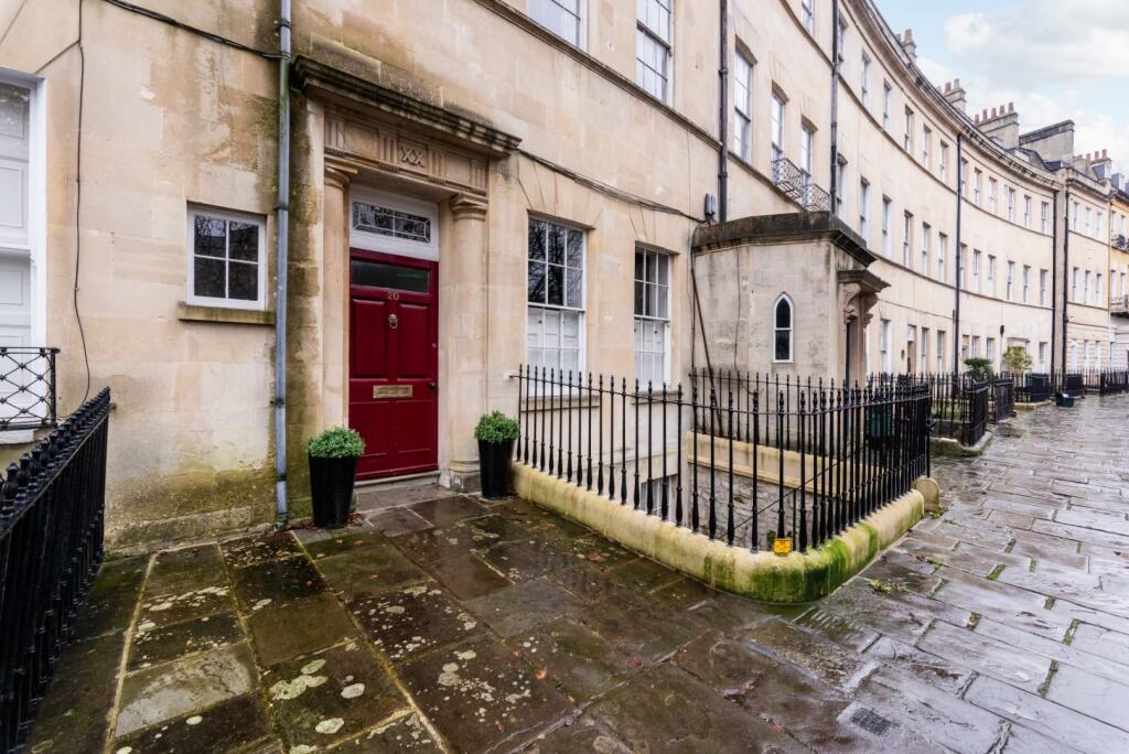 Flat 6, 20, Grosvenor Place Bath, BA1 6AX-2.jpg