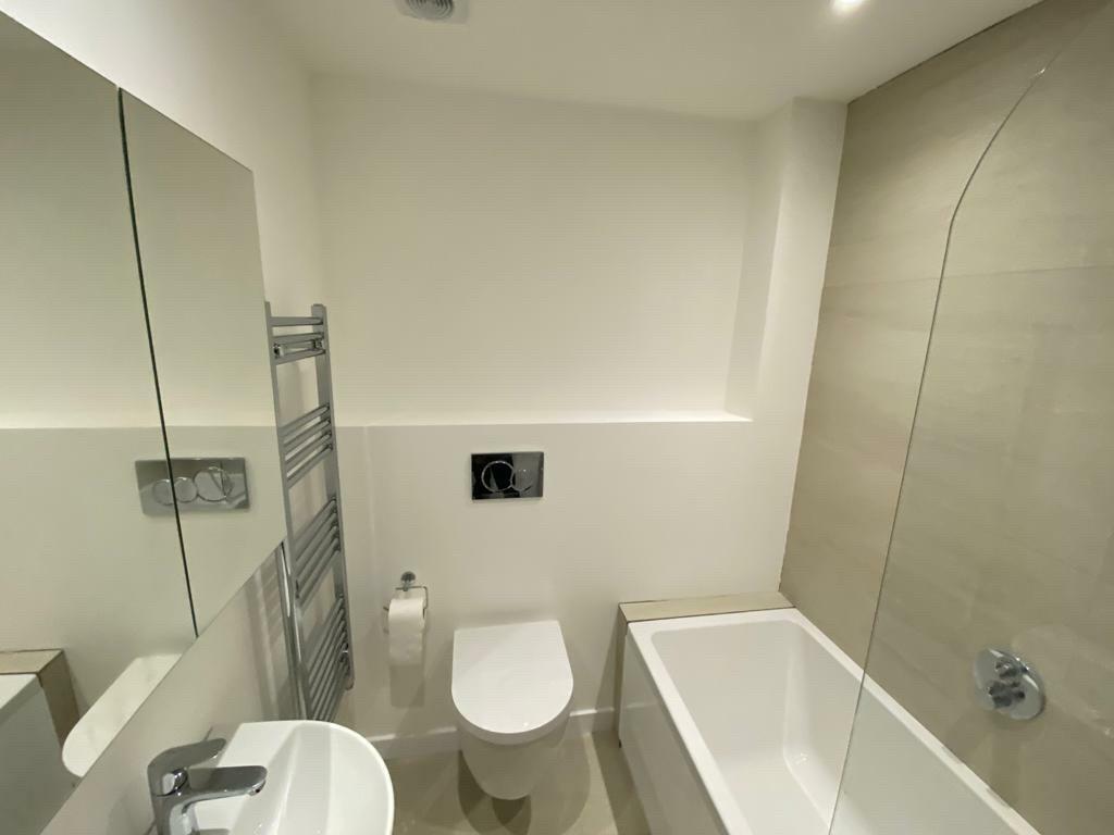 Bathroom2.jpg