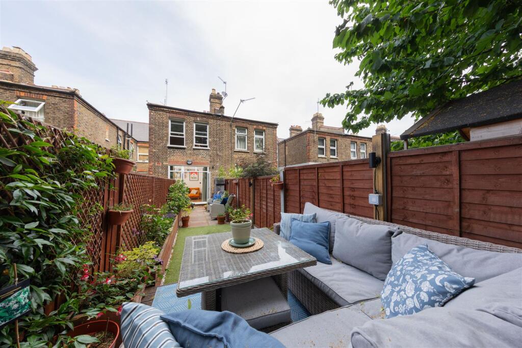 Brettenham Road, E17