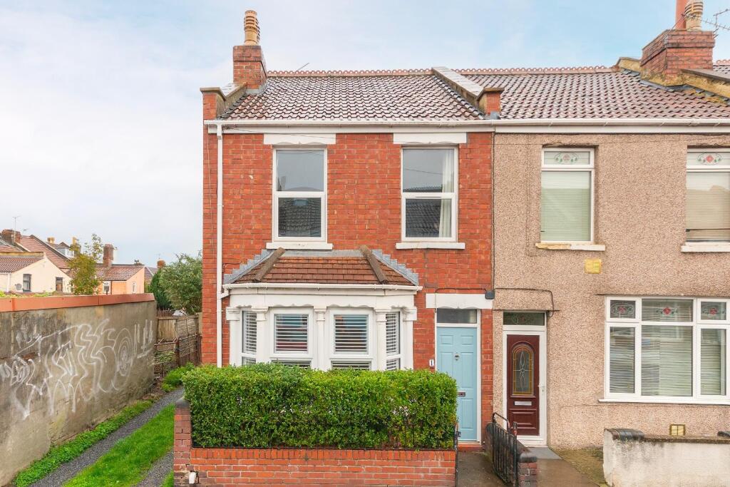 0M1RFS - External C.jpg