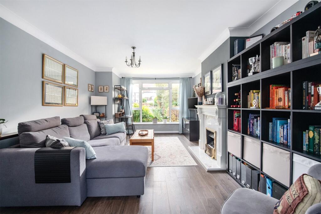 Longmeadow, Frimley, Camberley, Surrey, GU16