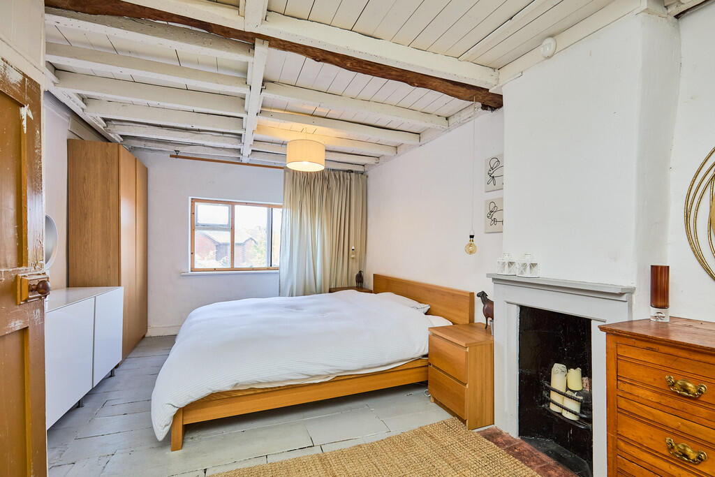 Edward Knight 202...