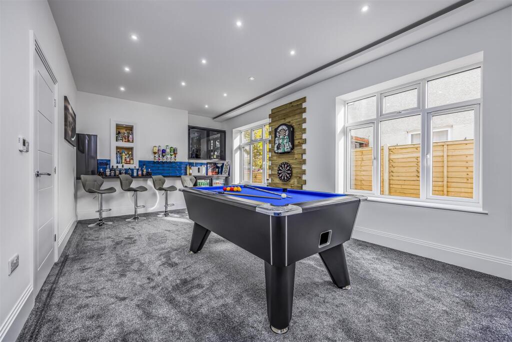 31 Lovedean Lane, Waterlooville-PorticoMarketing-S