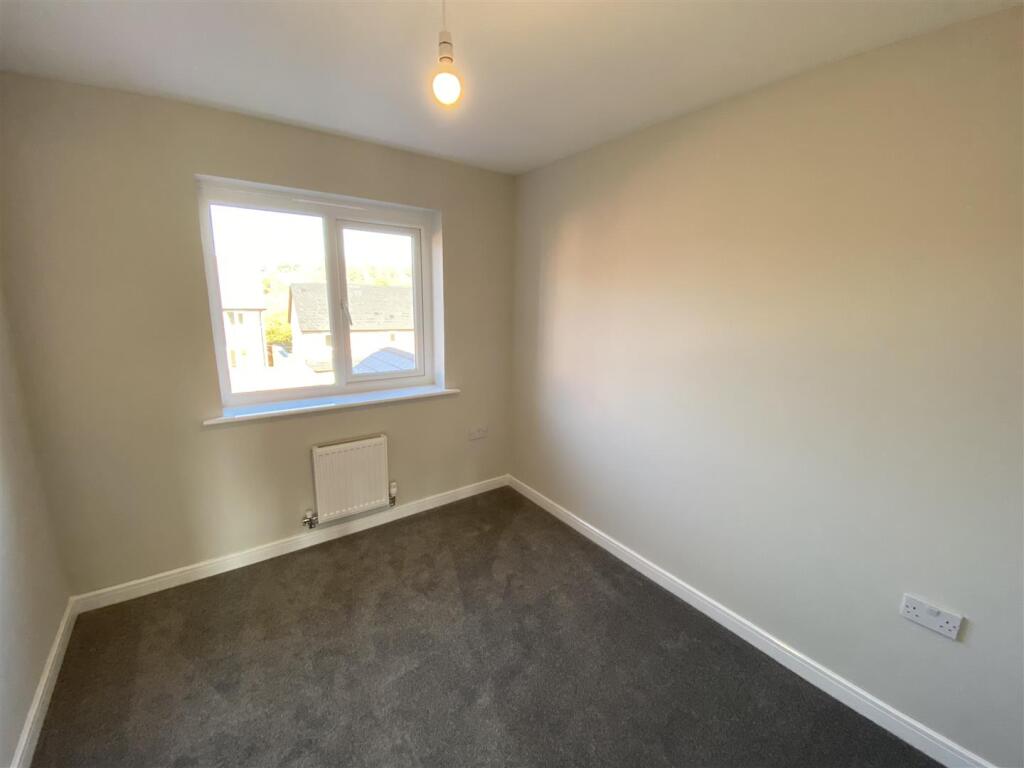 Bedroom 2.jpeg