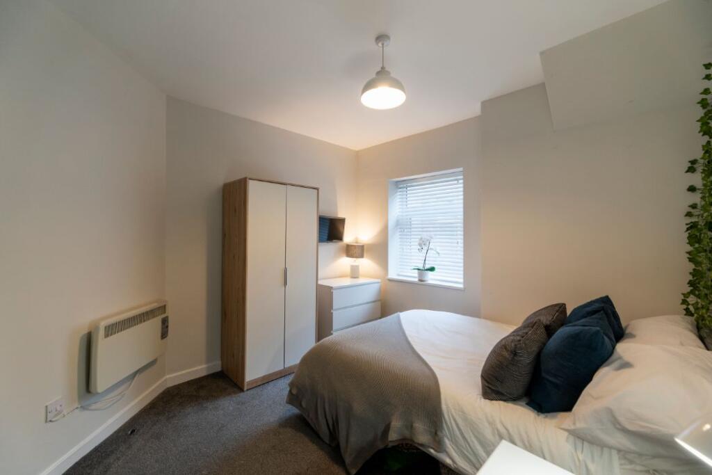 51ST - Bedroom