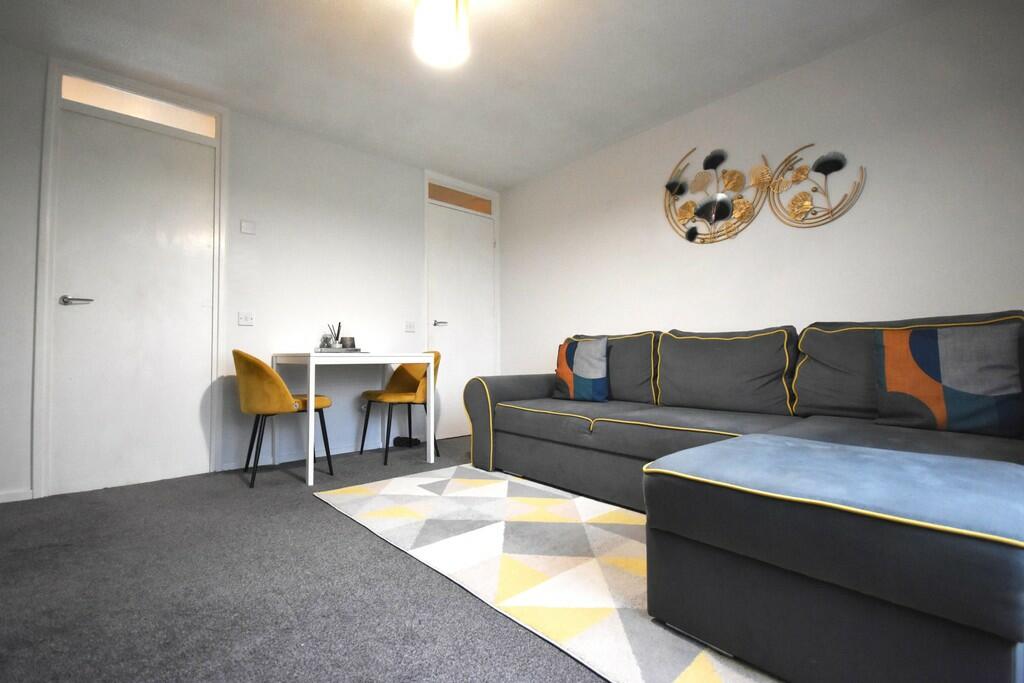 Living Room 2-min