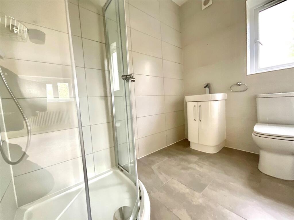 ensuite3.jpg
