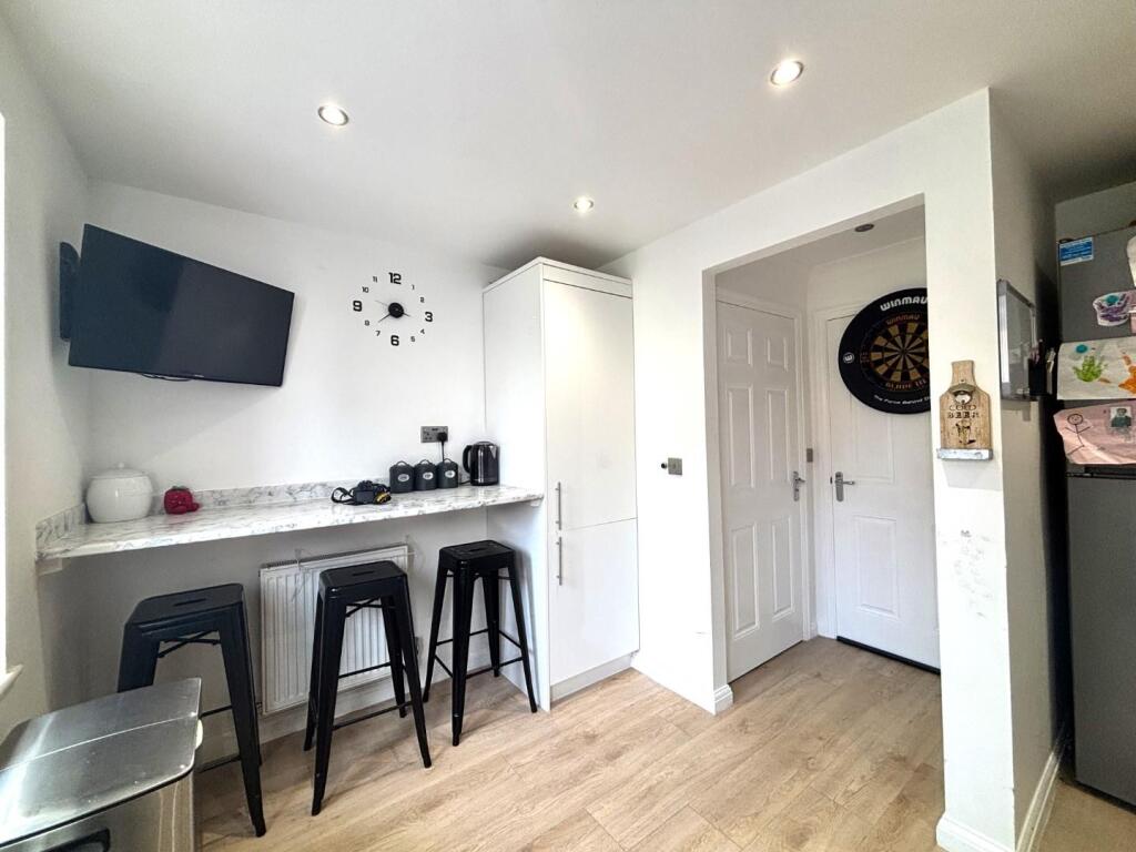 Breakfast bar_1.jpeg