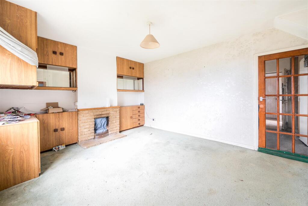 67 Main Road, Shutlanger (22).jpg