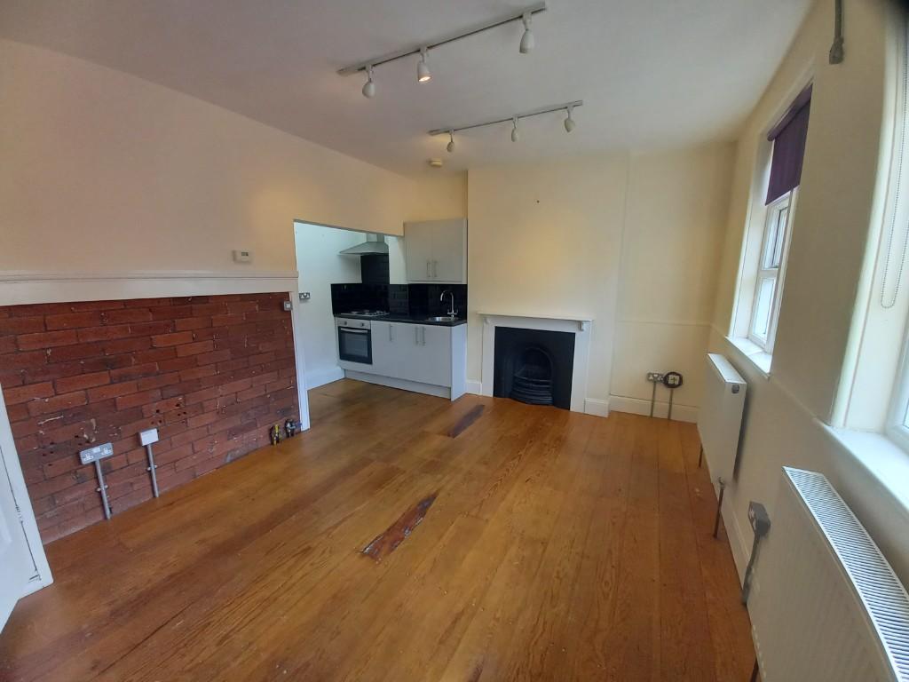 Living / kitchen