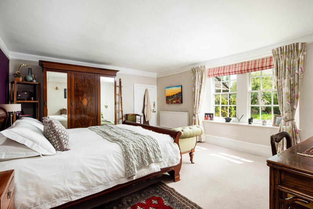Bedroom1_1.jpg