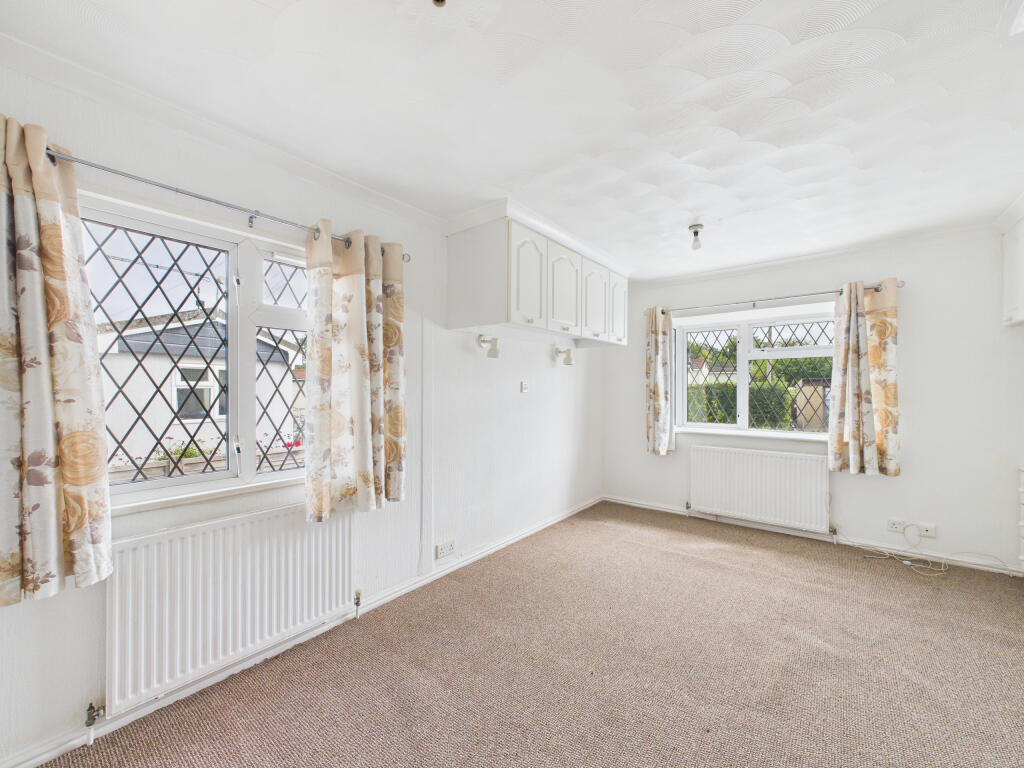 CAM02909G0-PR0470-STILL007