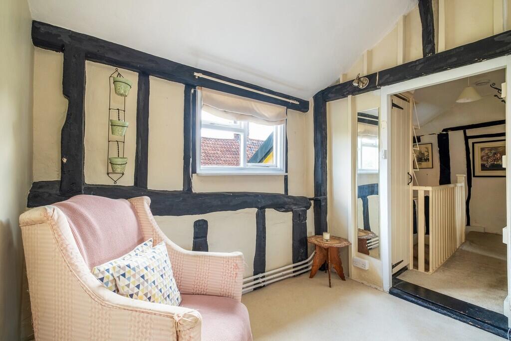 1440px-Neates Cot...