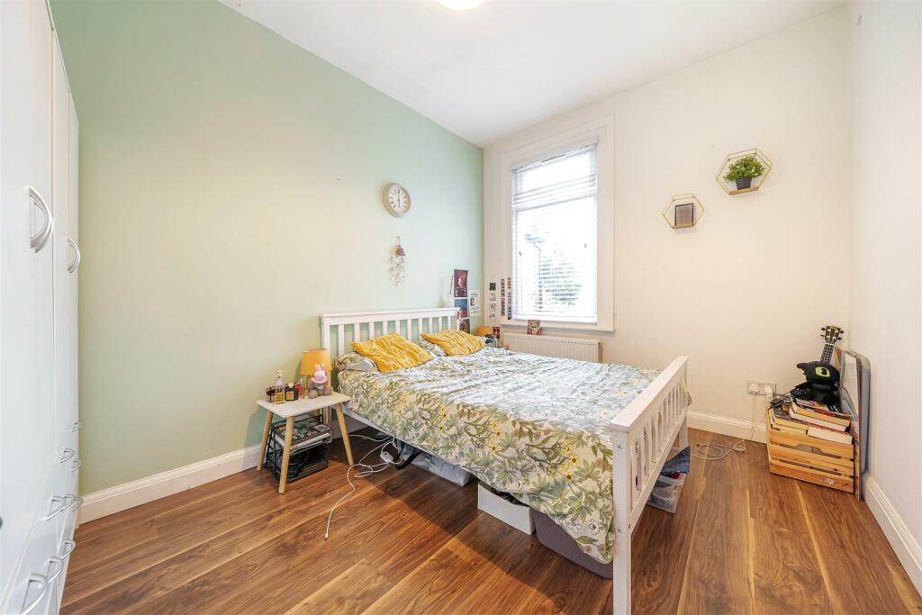 Bedroom 2.JPG