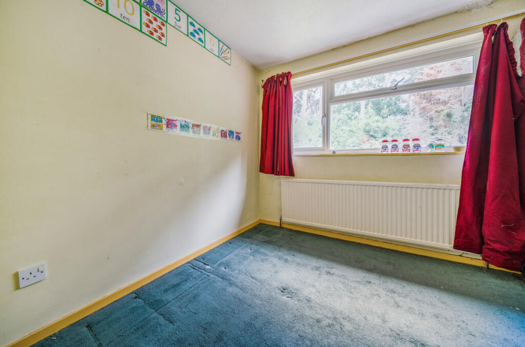 1304306-12-685e6b...