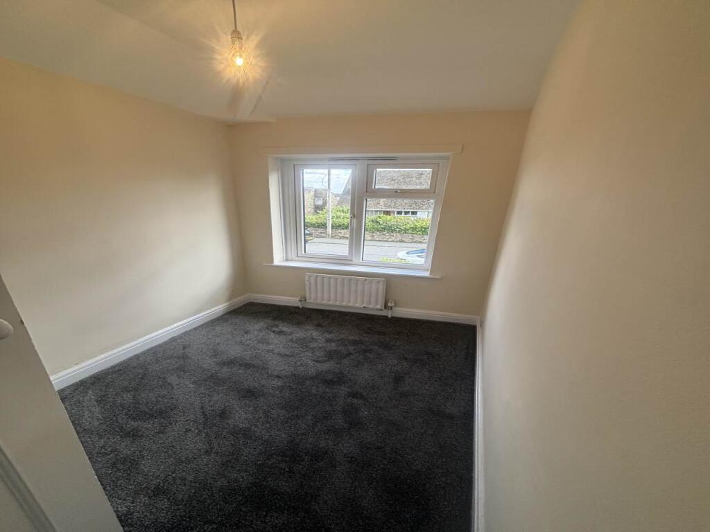 68Harbour Road - bed