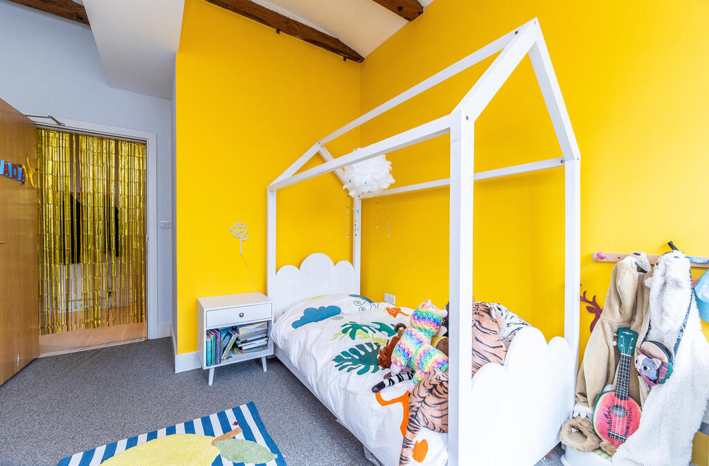 32 William Bancro...